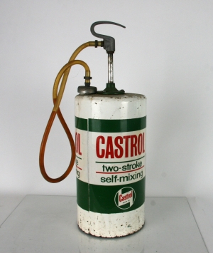 Castrol two-stroke mixing dispenser